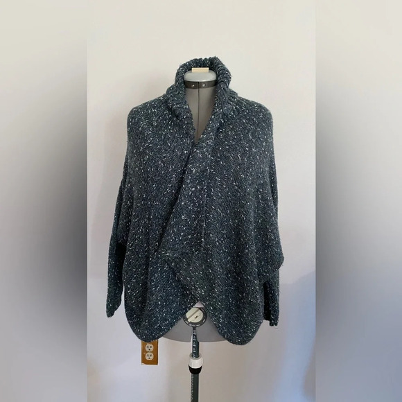 NWT Lane Bryant Wear-2-Ways Cardigan Sweater Size 18/20 - Picture 2 of 12